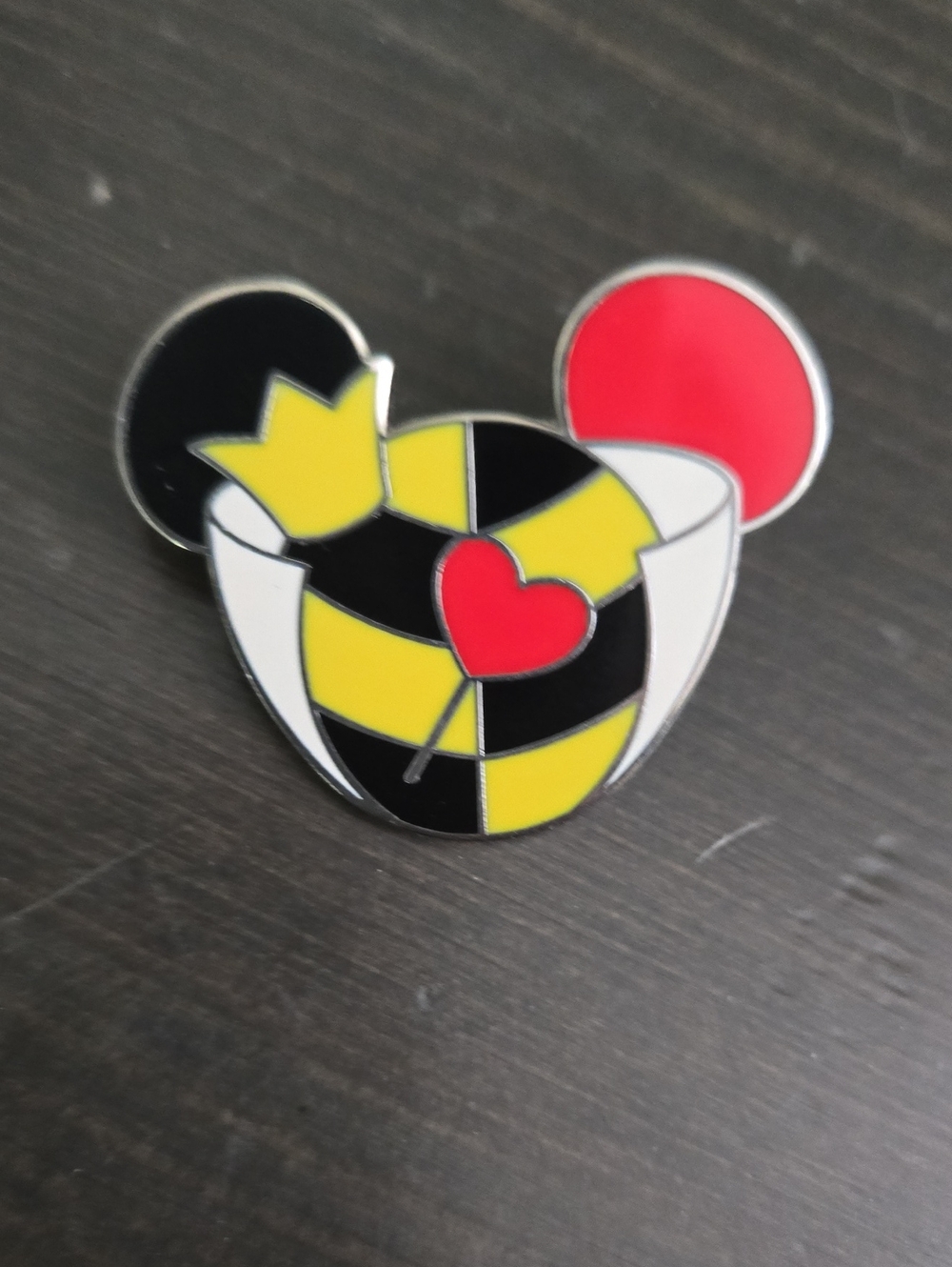 Disney Queen Of Hearts Enamel Pin - Yellow, Black & Red